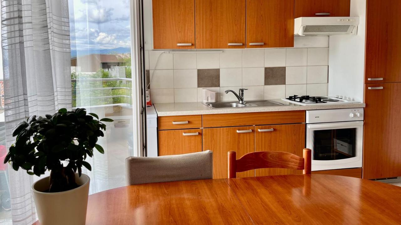 Peachy House Apartamento Rijeka Exterior foto