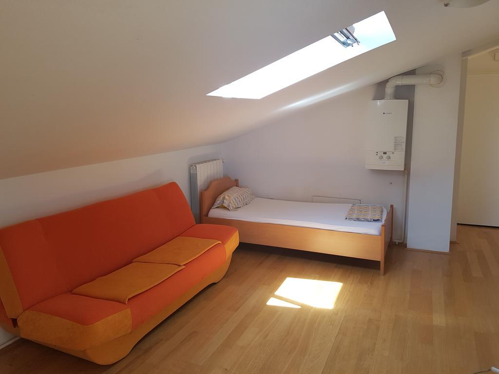 Peachy House Apartamento Rijeka Exterior foto